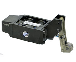 K42 K41DA00KS1KR2 | Nugget 200 Series 3/2 NC horizontal lever roller