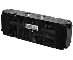 MN03CGA23F000 | Nugget 500 Series 5/3 APB air actuated/air